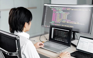 陕西 api php源码,下载的php源码怎么运行呢？